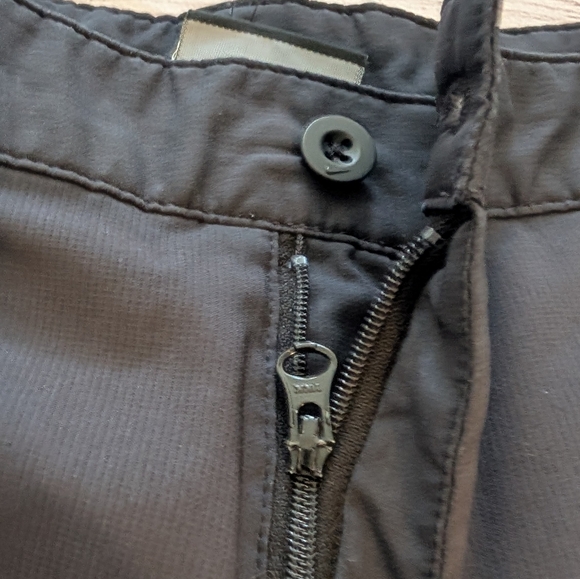 Nike Men's Dri Fit Black Casual Golf Shorts. Size 36 - Picture 9 of 11